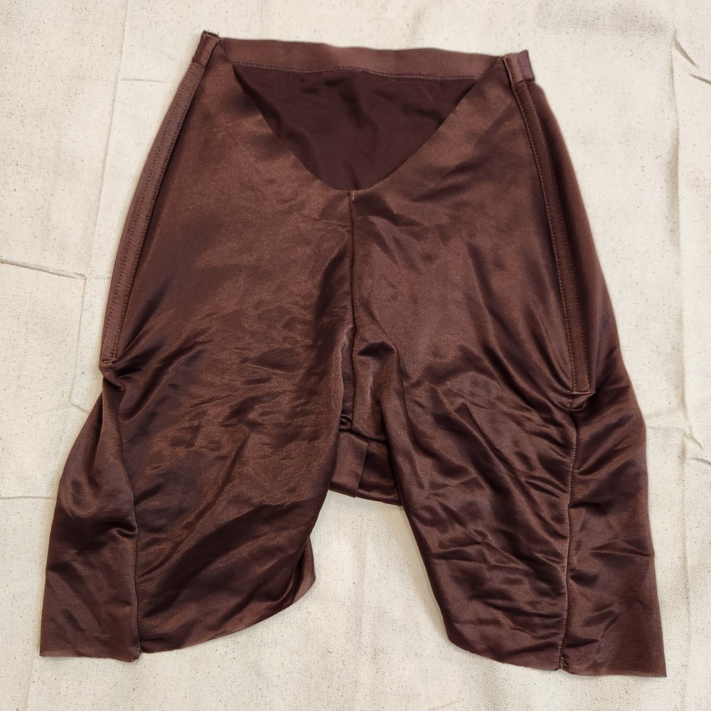 New SKIMS Sculpting Mid-Thigh LOW BACK SHORT Cocoa Brown Size S Small $58